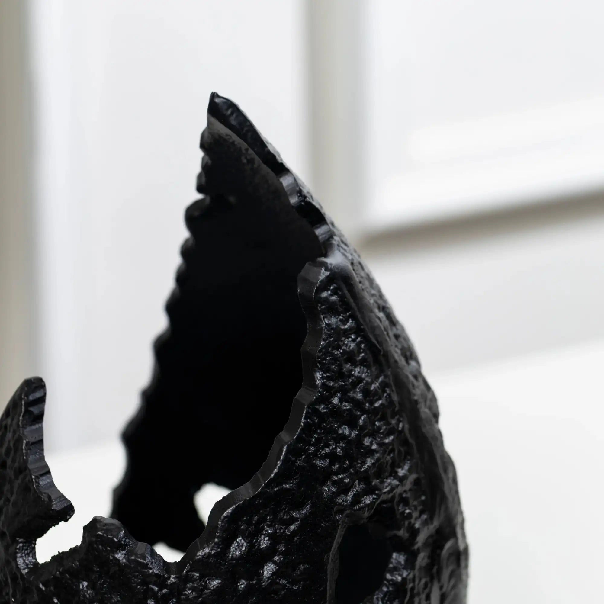 Ebony Pinnacle (Large)